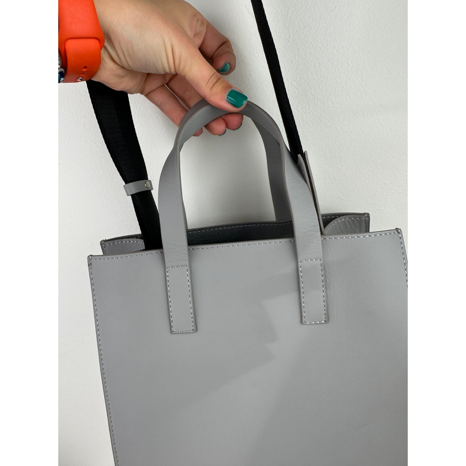 Mlouye Gray Handbag Leather Inner Pockets Top Handle Strap Crossbody Bag Rare — image 3 of 7